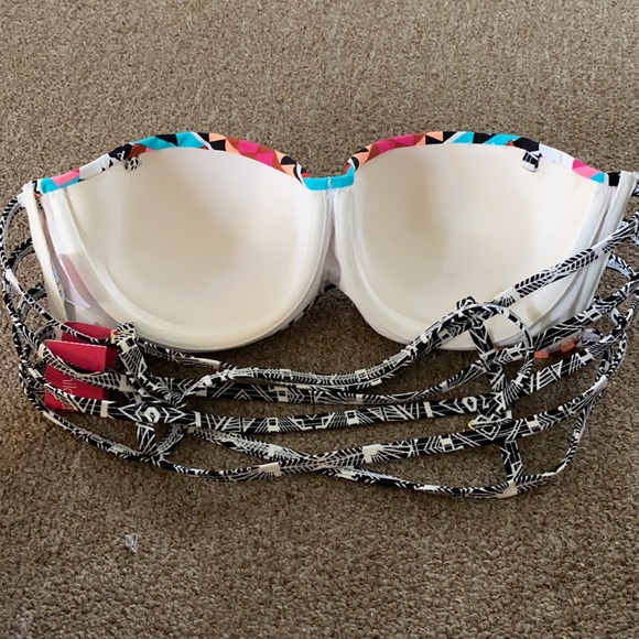 Bathing suit top - Picture 2 of 2